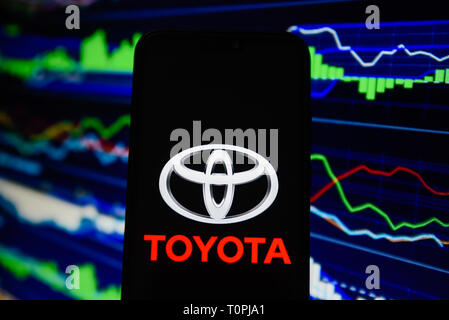 Portugal. 21 Mär, 2019. In diesem Foto Illustration Toyota Logo ist auf ein Android Mobiltelefon gesehen. Credit: Omar Marques/SOPA Images/ZUMA Draht/Alamy leben Nachrichten Stockfoto