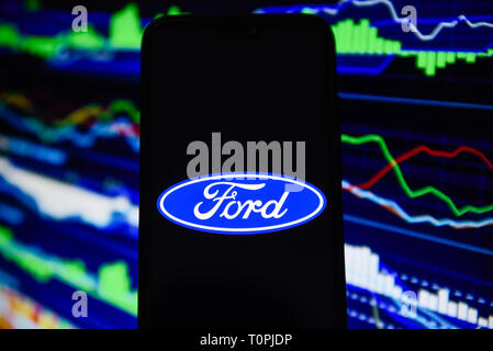 Portugal. 21 Mär, 2019. In diesem Foto Illustration Ford Logo ist auf ein Android Mobiltelefon gesehen. Credit: Omar Marques/SOPA Images/ZUMA Draht/Alamy leben Nachrichten Stockfoto