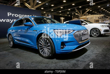 Vancouver, Kanada. 21 Mär, 2019. Der Audi e-tron E-SUV ist auf der 99th Vancouver International Auto Show in Vancouver, Kanada, 21. März 2019 angezeigt. Die 99Th Vancouver International Auto Show ist von März 19 bis 24 statt. Credit: Liang Sen/Xinhua/Alamy leben Nachrichten Stockfoto