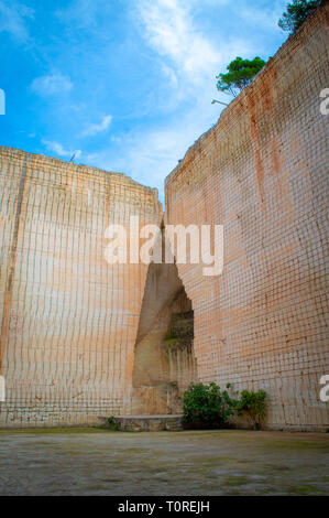 Lithica Entdeckung. Unglaublichen Garten. Menorca. Spanien Stockfoto