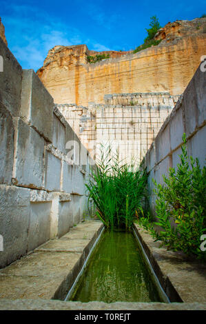 Lithica Entdeckung. Unglaublichen Garten. Menorca. Spanien Stockfoto