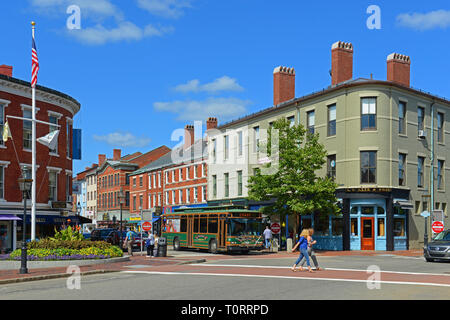 Historische Gebäude in der Market Street am Marktplatz in der Innenstadt von Portsmouth, New Hampshire, USA. Stockfoto