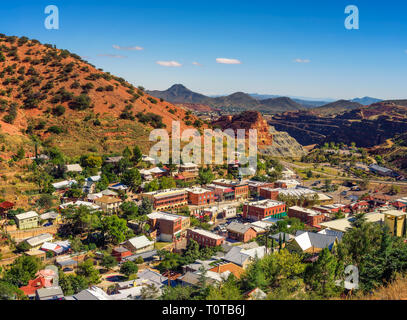 Ehemalige Bergbaustadt Bisbee und Mule Mountains in Arizona Stockfoto