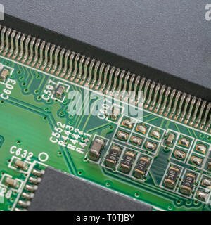 Makro Foto Conexant CX94610 Chip auf Tiscali Breitbandrouter. Chip, der in vielen Router-Marken verwendet wird. Konzeptverbindungen, Breitband, Halbleiter. Stockfoto