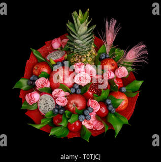 Bunte helle einzigartigen Duft der Blumen und Früchte auf schwarzem Hintergrund isoliert. Ansicht von oben Stockfoto