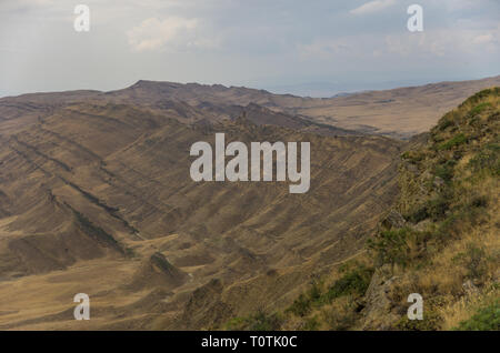 Turm auf Georgia-Azerbaijan Grenze in der Nähe von David Gareja, einem Felsen gehauen georgisch-orthodoxe Klosteranlage in der Region Kachetien, Georgien befindet. Stockfoto