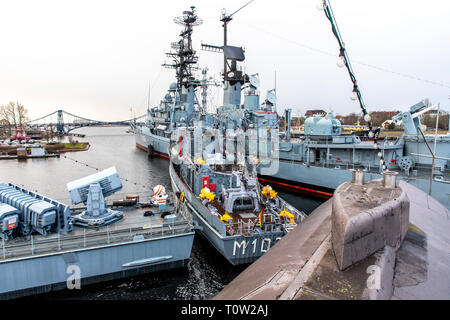 Wilhelmshaven, Deutsche Marine Museum, auf der South Beach, Geschichte der Deutschen Marine, Kriegsschiffe der Deutschen Marine und der ehemaligen NVA, Zerstörer Mölders o Stockfoto