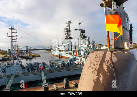 Wilhelmshaven, Deutsche Marine Museum, auf der South Beach, Geschichte der Deutschen Marine, Kriegsschiffe der Deutschen Marine und der ehemaligen NVA, Zerstörer Mölders o Stockfoto