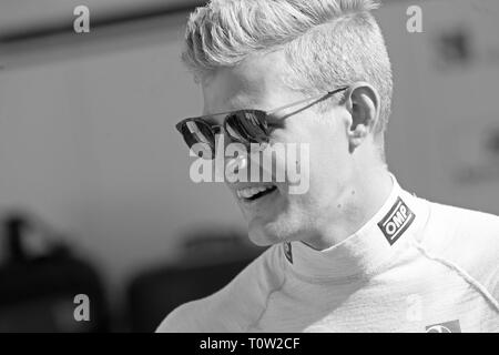 Örebro Örebro, Schweden 20160910 Renntag mit Formel 1-Fahrer Marcus Ericsson, die TEAMBESITZER F1-Wagen im Zentrum von Örebro am Samstag fuhr. Foto Jeppe Gustafsson Stockfoto