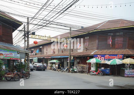 Uthai Thani, Thailand - Januar 12, 2019: Uthai Thani Reisen Attraktion Tork Rong Ya Walking Street in Uthai Thani, Thailand. Stockfoto