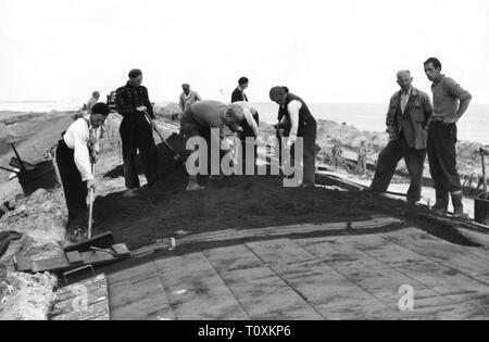 Geographie/Reisen, niederlande, landschaften, Südholland, Bauarbeiten am Deich des Goeree-Overflakkee, 1960er Jahre, Additional-Rights - Clearance-Info - Not-Available Stockfoto