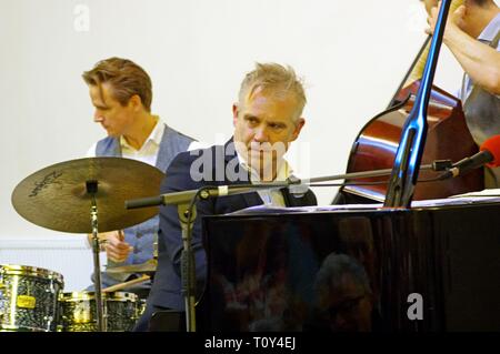 James Pearson - James Pearson Trio, NJA methodistische Kirche, Loughton, Essex, 2.9.19. Schöpfer: Brian O'Connor. Stockfoto