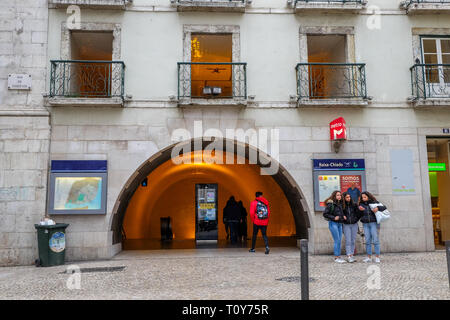 U-Bahn-Station Baixa-Chiado, Lissabon, Portugal. Februar 2019. Stockfoto