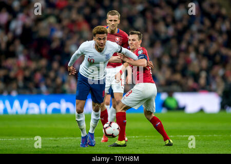 London, Großbritannien. 22 Mär, 2019. Dele Alli von England während der UEFA EM-Qualifikationsspiel der Gruppe ein Match zwischen England und der Tschechischen Republik im Wembley Stadion, London, England am 22. März 2019. Foto von salvio Calabrese. Nur die redaktionelle Nutzung, eine Lizenz für die gewerbliche Nutzung erforderlich. Keine Verwendung in Wetten, Spiele oder einer einzelnen Verein/Liga/player Publikationen. Credit: UK Sport Pics Ltd/Alamy leben Nachrichten Stockfoto