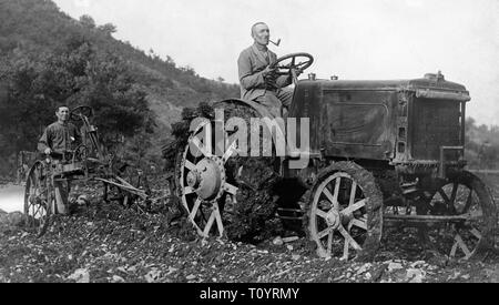 Landwirtschaftliche Maschinen, 1910-1920 Stockfoto