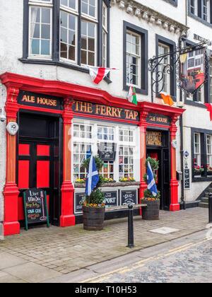 Die Fähre Pub an der High Street in South Queensferry Edinburgh Schottland Tippen Stockfoto