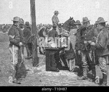 Spanisch-amerikanischen Krieg von 1898, Feld Telefon der amerikanischen militärischen Kommunikation, Holzstich, 1898, spanisch-amerikanischen, Militär, Soldaten, soldier, Armee, Streitkräfte, United States Army Signal Corps, Telefon, Telefon, Telefone, Telefone, Kampagne, Kampagnen, Technik, Telekommunikation, Telekommunikation, Telecom, der Transfer von Informationen, Kommunikation, Kabel, Telefon Kabel, USA, Vereinigte Staaten von Amerika, Menschen, aus dem 19. Jahrhundert, Krieg, Kriege, militärische Kommunikation, Signale, historische, geschichtliche, künstlerische Urheberrecht nicht gelöscht werden Stockfoto