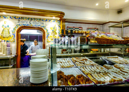 Horchateria Santa Catalina Valencia Horchateria de Santa Catalina Inside, Spanien Stockfoto