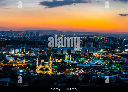 Stadtbild Blick von der Burg von Ankara in den Sonnenuntergang Stockfoto