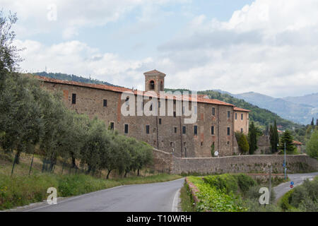 Italien, Montecatini Alto - 25. April 2017: die Außenansicht von Santa Maria a Ripa Kloster und die Kirche am 25. April 2017 in der Toskana, Italien. Stockfoto