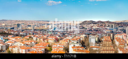 Ankara/Turkey-March 20 2019: Panoramablick Ankara ansehen und der Burg von Ankara im Hintergrund Stockfoto