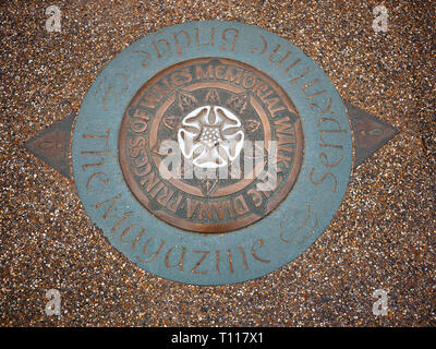 Diana Princess of Wales Memorial entfernt Plaque im Hyde Park London UK Stockfoto