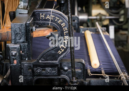 Webmaschinen in der textilen Abteilung Industrial Museum in Bradford, West Yorkshire, England, Großbritannien Stockfoto