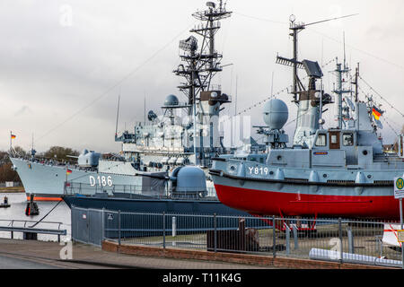 Wilhelmshaven, Deutsche Marine Museum, auf der South Beach, Geschichte der Deutschen Marine, Kriegsschiffe der Deutschen Marine und der ehemaligen NVA, Zerstörer Mölders o Stockfoto