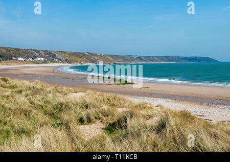 Port Eynon und Horton Strände an der Küste von Gower South Wales UK. Alle auf der Halbinsel Gower ist ein Gebiet von außergewöhnlicher natürlicher Schönheit, die erste in Großbritannien Stockfoto