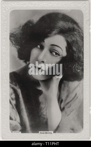 Werbemittel Fotografie von Alla Nazimova - Foto Postkarte mit Tönung - Stummfilmzeit Stockfoto