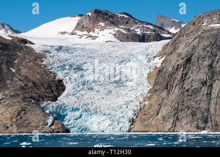 Gletscher auf Insel in Prins Christian Sund, Grönland Stockfoto