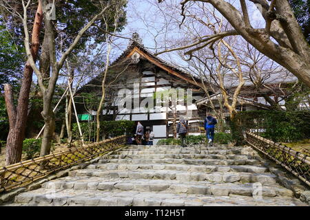 KYOTO, Japan - 24 Feb 2019 - Ansicht der Besichtigen (Ryoan-ji) Tempel des Myoshinji Schule der Rinzai Sekte in Kyoto, Japan. Stockfoto