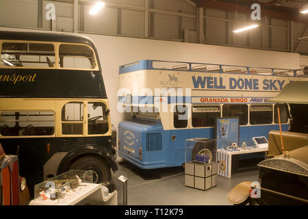 Busse mit einem Bus neu lackiert zu feiern Coventry im FA Cup 1987 in Coventry Transport Museum gewinnen Stockfoto