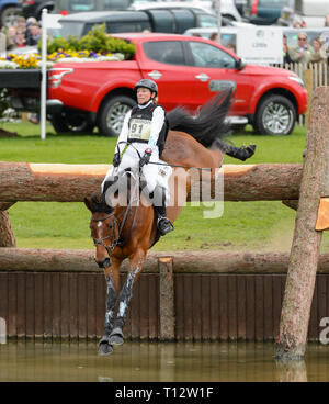 Ingrid Klimke und HORSEWARE HALE BOB - Langlauf - Mitsubishi Motors Badminton Horse Trials, Gloucestershire, Mai 2017 Stockfoto