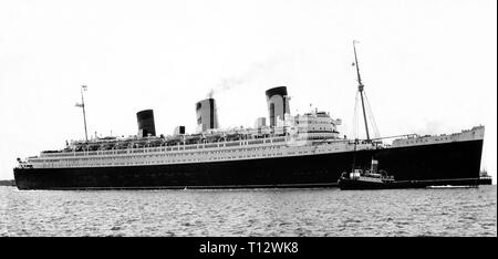 RMS Queen Mary, Southampton 1953 Stockfoto