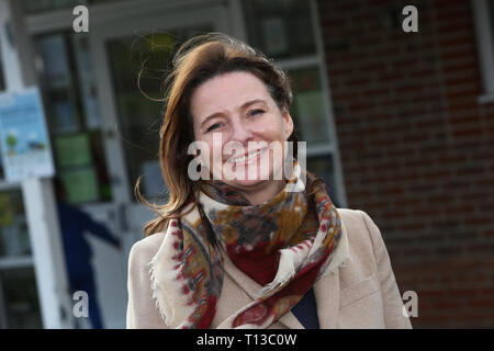 Portrait von Gillian Keegan, der konservative Abgeordnete für den Wahlkreis Chichester seit der Bundestagswahl 2017, Chichester, West Sussex, UK. Stockfoto