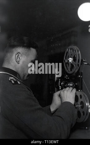 Wehrmacht Heer Gefechtsausbildung Artillerieregiment 39 - deutsche Armee Kampftraining Artillerie Regiment 39 Stockfoto