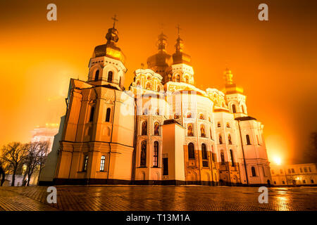 Kiew Pechersk Lavra, auch als das Kiewer Höhlenkloster bekannt, ist eine historische Christlich-orthodoxen Kloster. Stockfoto