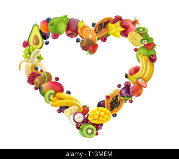 Herzform aus verschiedenen Früchten und Beeren, auf weißem Hintergrund, gesunde Ernährung Konzept Stockfoto