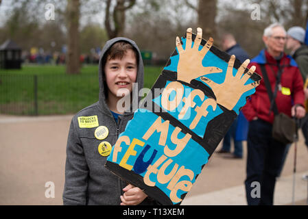 Hunderttausende von Menschen versammeln sich in London die "Legen Sie die Menschen im März die Anrufe für einen Menschen zu machen. Nachrichten Stockfoto