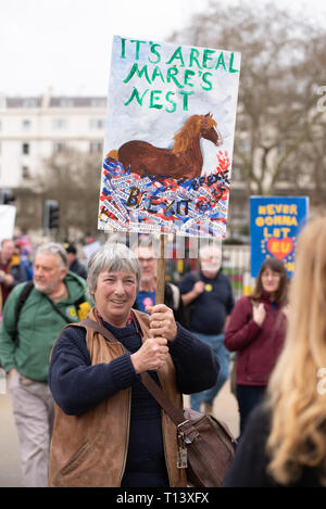 Hunderttausende von Menschen versammeln sich in London die "Legen Sie die Menschen im März die Anrufe für einen Menschen zu machen. Nachrichten Stockfoto