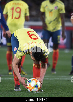 Tokio, Japan. 22 Mär, 2019. Vorwärts Radamel Falcao von Kolumbien prepers Für einen Freistoss während der kirin Challenge Cup 2019 zwischen Kolumbien und Japan auf der Internationalen Yokohama Stadion in Yokohama, Japan. Freitag, März 22, 2019. Foto: Ramiro Agustin Vargas Tabares Credit: Ramiro Agustin Vargas Tabares/ZUMA Draht/Alamy leben Nachrichten Stockfoto