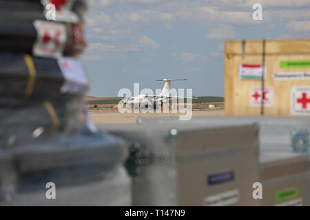 Madrid, Spanien. 23 Mär, 2019. Das Flugzeug, dass Transporte humanitärer Hilfe für Mosambik. Credit: Jesus Hellin/ZUMA Draht/Alamy leben Nachrichten Stockfoto