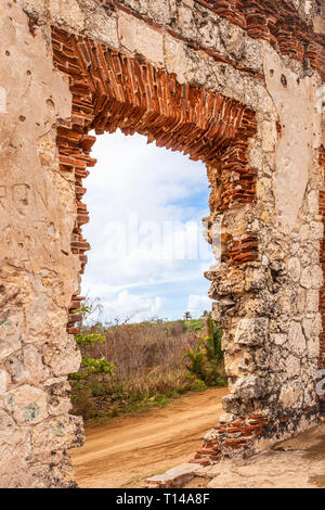 Historische verlassenen Leuchtturm Ruinen in Aguadilla, Puerto Rico, Stockfoto