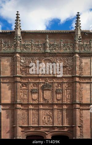 Päpstlichen Universität, Fassade des 16. Jahrhunderts, Salamanca, Region Castilla y Leon, Spanien, Europa. Stockfoto