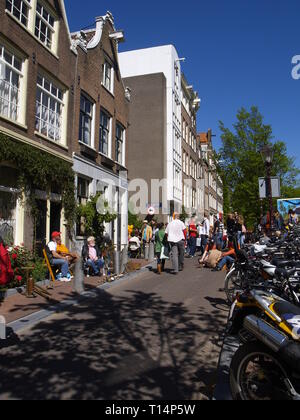 Koninginnedag (English) ist Nationalfeiertag Königinnentag in den Niederlanden, der jährlich am 30. April gefeiert wird. Eine diesem Tag feiern sterben Nied Stockfoto