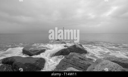 Ein langweiliges, aber milden Frühling Tag am Meer, Bognor Regis West Sussex, UK. Stockfoto