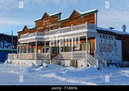 DAWSON CITY, Yukon, Kanada, 10. März 2019: Die alten Chinesischen Restaurant. Dawson City ist mit dem Klondike Gold Rush verknüpft und hervorgehobene in t Stockfoto