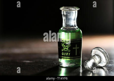 Jahrgang Deutsche Glas Flasche Gift Stockfoto