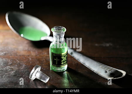 Jahrgang Deutsche Glas Flasche Gift Stockfoto